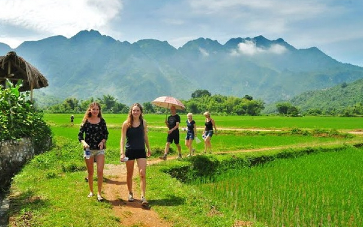 Trekking In Mai Chau and Pu Luong Nature Reserver – 6 Days