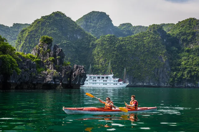 4 Days Catba island Trekking and Kayaking Tour