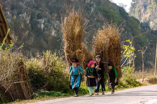 5 Days Dong Van Karst Plateau Trekking To Ba Be Lake