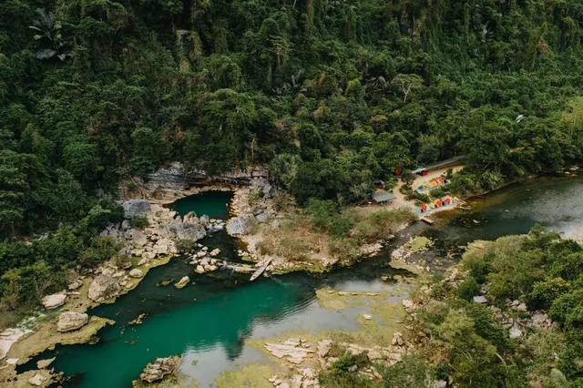 3 Days Hang Tien Cave Endeavor Trek Tour