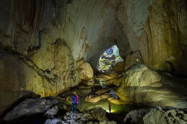 6 Days Hang Ba Deep Jungle Expedition Trek