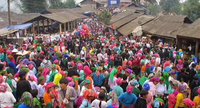 Can Cau Saturday and Bac Ha Sunday Market - 2 Days 2