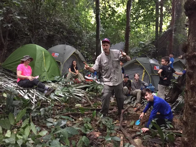 Cuc Phuong and Tam Coc Trekking Tour - 3 Days 1