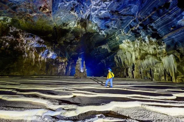 Hang Tien Caves Exploration Hiking Tour - 4 Days 1