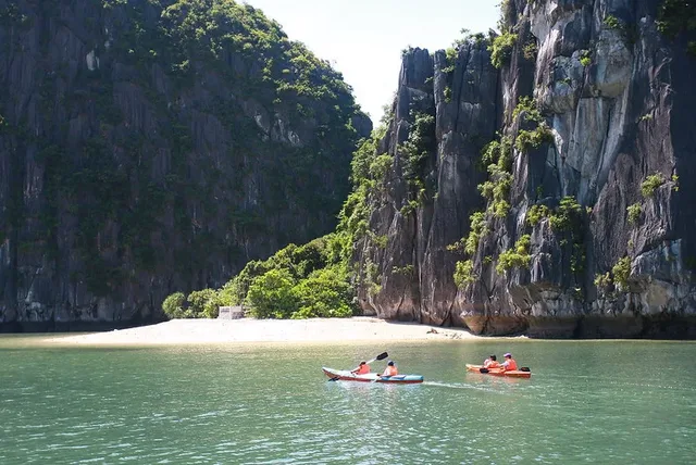 Hanoi - Lan Ha Bay – Trekking at Cat Ba National Park - 2 Days 1