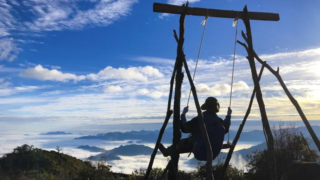 Lao Than Peak Mountain Hiking Tour - 2 Days 1