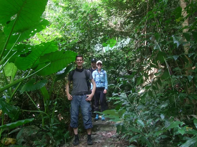 Northern Trekking and Halong Bay Cruise - 10 Days 2